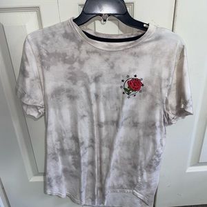 Graphic rose t-shirt